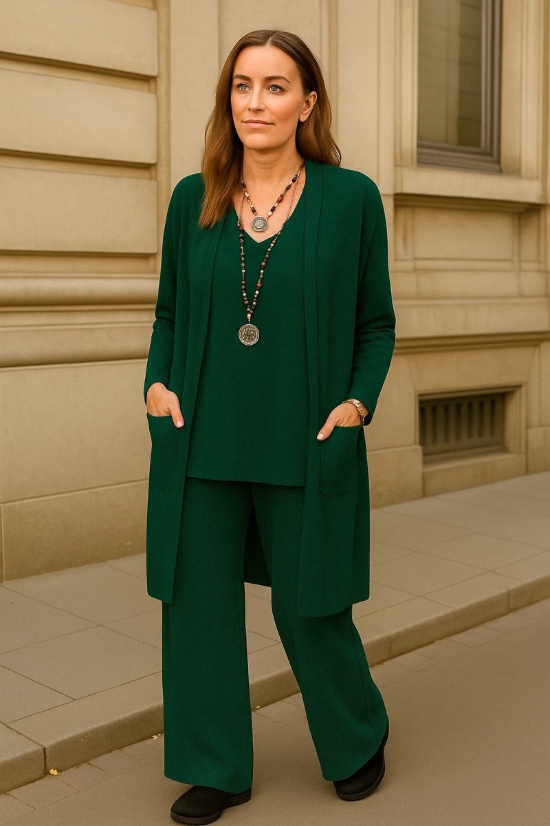 Džūlijas kardigāns, tops un bikses