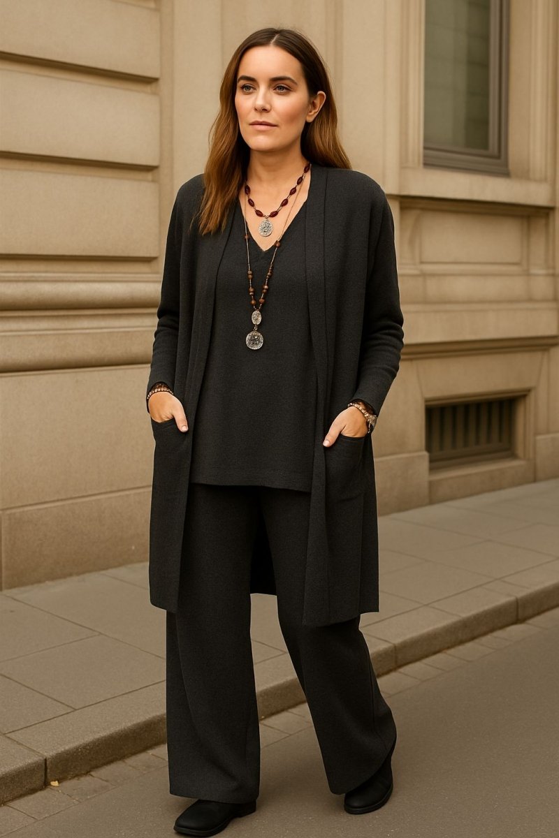 Džūlijas kardigāns, tops un bikses