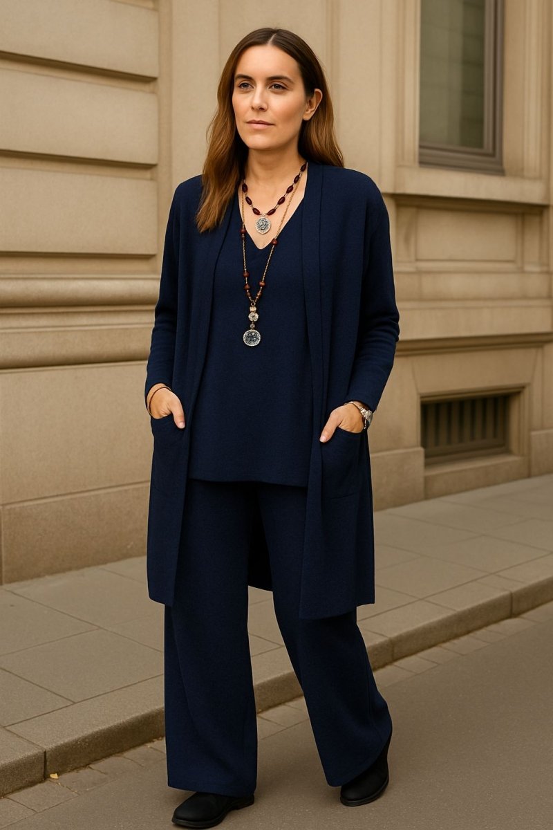 Džūlijas kardigāns, tops un bikses